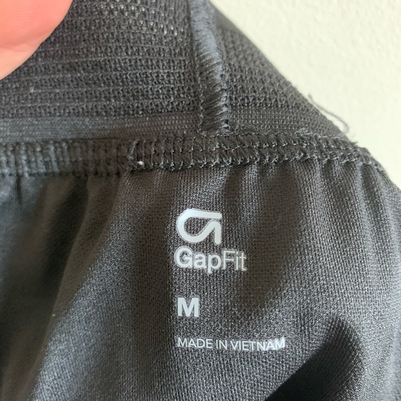 Black gap active shorts - Picture 5 of 5